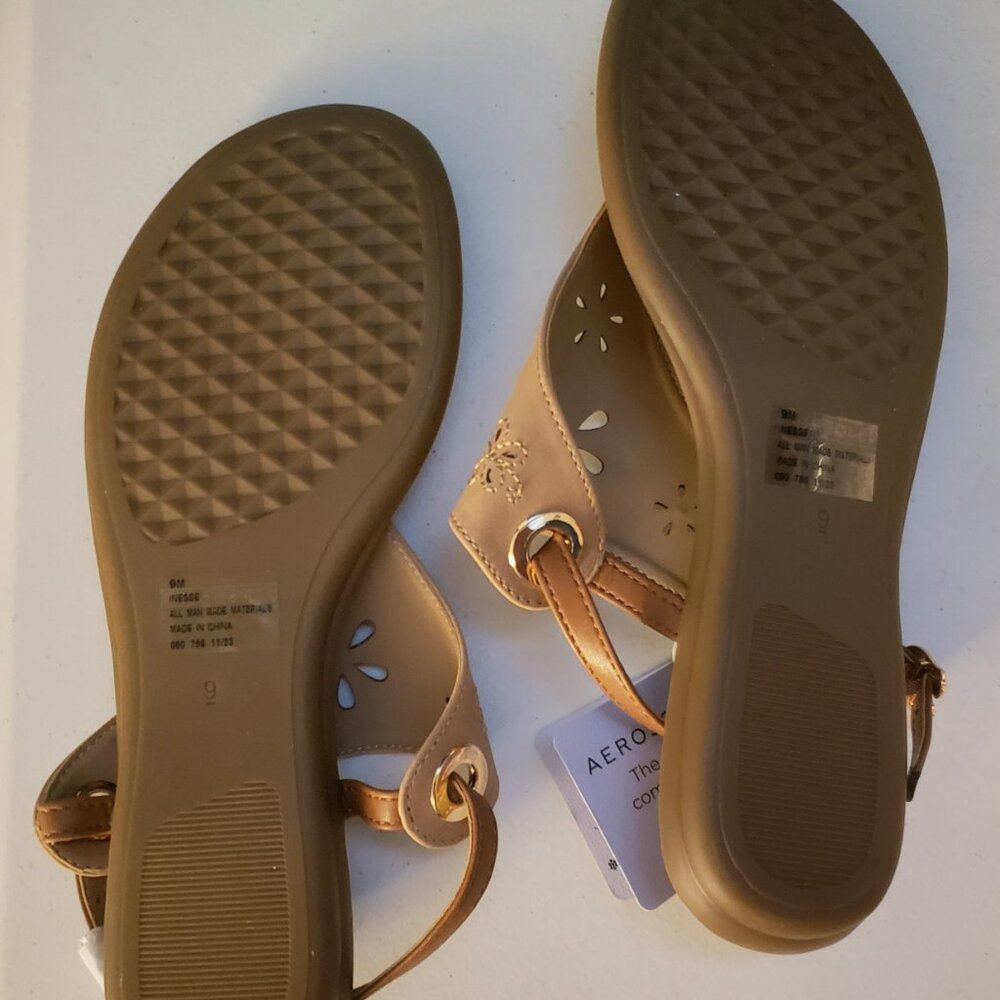 Aerosoles Inesse Sandals Floral Cutout Tan Twotone Ankle Strap 9 Faux Nubuck New - Picture 3 of 16